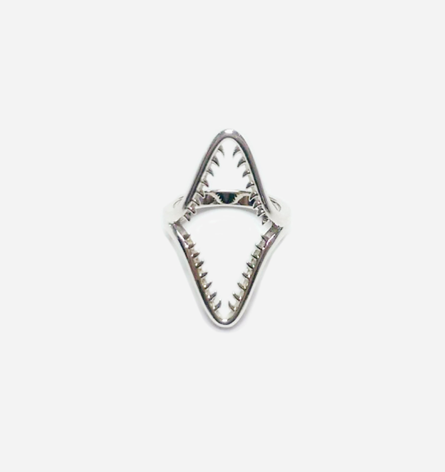 Raja Ampat Jaw Ring | Sterling Silver - White Rhodium - JOULALA